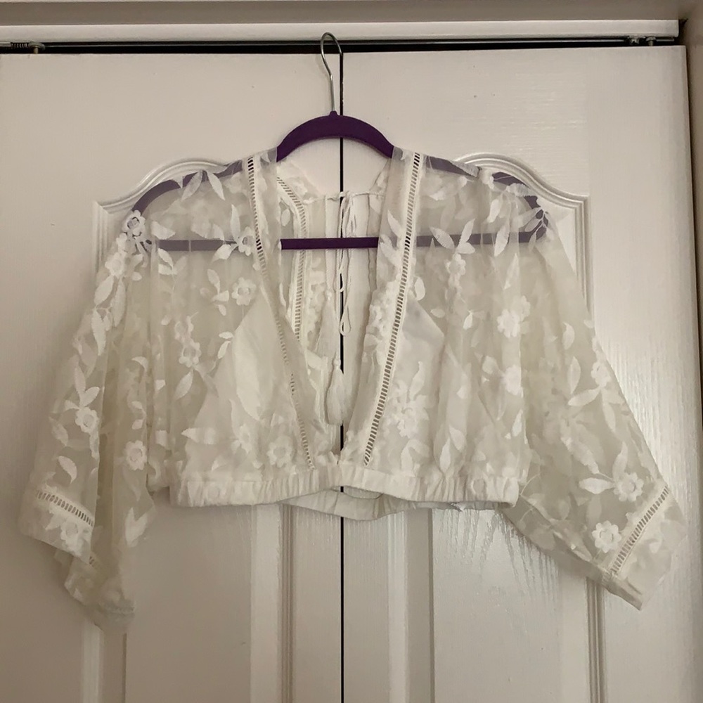 Sheer floral lace crop top Tobi